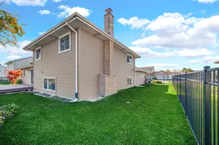 901 Robin Ct, Dyer, IN 46311 - Photo 26