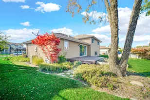 901 Robin Ct, Dyer, IN 46311 - Photo 28