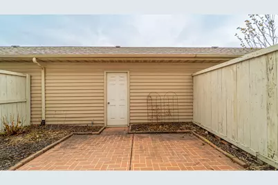 2898 Cambridge Way, Highland, IN 46322 - Photo 18