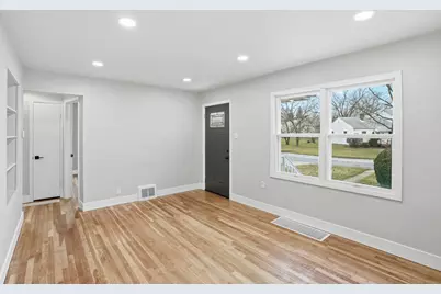 1101 Sycamore Street, Crown Point, IN 46307 - Photo 8