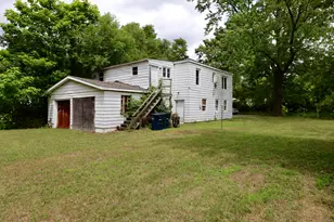 516 Ridgeland Ave, Michigan City, IN 46360 - Photo 2