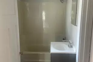 302 Lafayette St, Valparaiso, IN 46383 - Photo 8