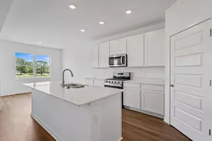 10650 Morse Pl, Crown Point, IN 46307 - Photo 4