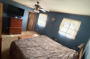 2639 E 9th Pl, Hobart, IN 46342 - Photo 8