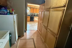 2639 E 9th Pl, Hobart, IN 46342 - Photo 8