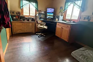 2639 E 9th Pl, Hobart, IN 46342 - Photo 12