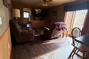 2639 E 9th Pl, Hobart, IN 46342 - Photo 16