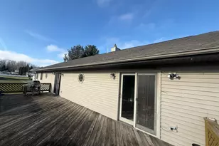 2639 E 9th Pl, Hobart, IN 46342 - Photo 16