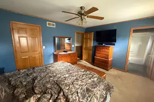 2639 E 9th Pl, Hobart, IN 46342 - Photo 2