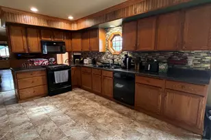 2639 E 9th Pl, Hobart, IN 46342 - Photo 20