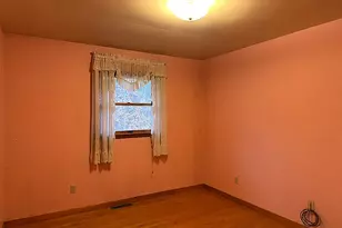 1110 N 550 E, Demotte, IN 46310 - Photo 26