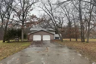 1110 N 550 E, Demotte, IN 46310 - Photo 2