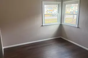 1337 W Cleveland Ave, Hobart, IN 46342 - Photo 10