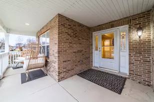 1933 Northwinds Dr, Dyer, IN 46311 - Photo 4