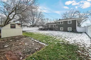 241 Lawndale Dr, Munster, IN 46321 - Photo 20