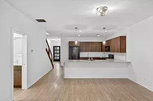 347 Sawgrass Dr, Crown Point, IN 46307 - Photo 10