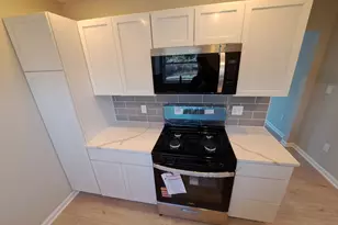 1045 N Vanderburg St, Gary, IN 46403 - Photo 6