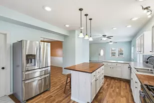 122 9th St SW, Demotte, IN 46310 - Photo 10