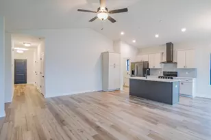 3004 Forestside Ln, Valparaiso, IN 46385 - Photo 10