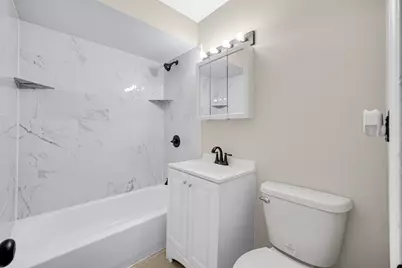 625 S Wells Street, Gary, IN 46403 - Photo 10