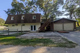 400 S Liberty St, Hobart, IN 46342 - Photo 2