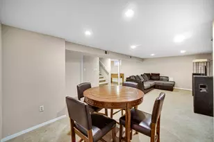 9418 Cleveland St, Crown Point, IN 46307 - Photo 16