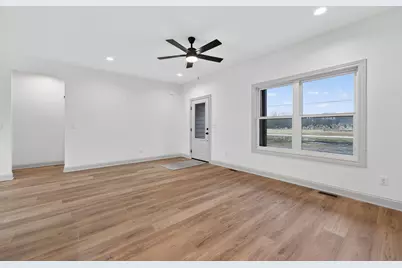 238 E 550 N, Rensselaer, IN 47978 - Photo 8