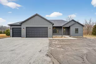 238 E 550 N, Rensselaer, IN 47978 - Photo 2