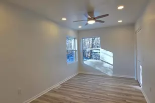 7325 Locust Ave, Gary, IN 46403 - Photo 32