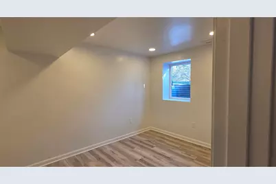 7325 Locust Avenue, Gary, IN 46403 - Photo 102