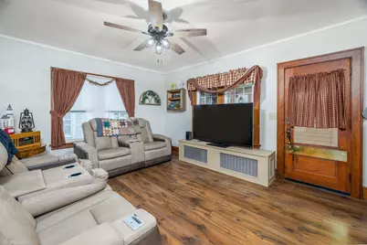 313 E Graham Street, Kentland, IN 47951 - Photo 6