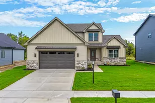 3106 Forestside Ln, Valparaiso, IN 46385 - Photo 1