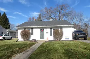 1001 E Chicago St, Valparaiso, IN 46383 - Photo 1