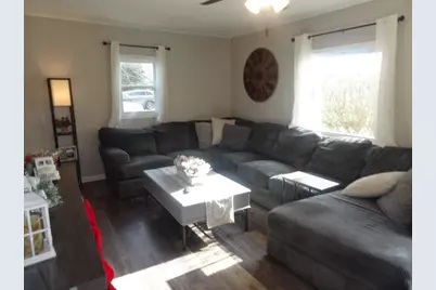 1001 E Chicago Street, Valparaiso, IN 46383 - Photo 6