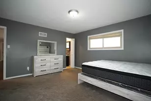 6092 Cleveland St, Merrillville, IN 46410 - Photo 16