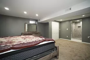 6092 Cleveland St, Merrillville, IN 46410 - Photo 24