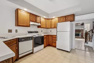 126 Bluegrass Dr, Schererville, IN 46375 - Photo 6