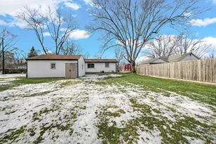 1725 S Fairbanks St, Griffith, IN 46319 - Photo 16