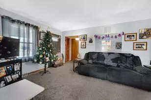 1725 S Fairbanks St, Griffith, IN 46319 - Photo 4