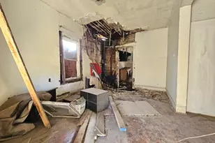 2612 Madison St, Gary, IN 46407 - Photo 6