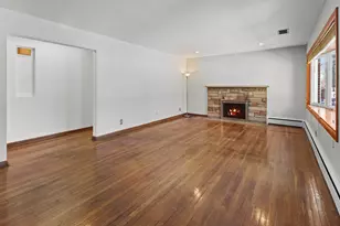 7223 Baring Pkwy, Hammond, IN 46324 - Photo 10