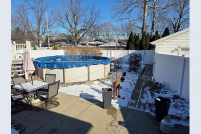 7223 Baring Parkway, Hammond, IN 46324 - Photo 2