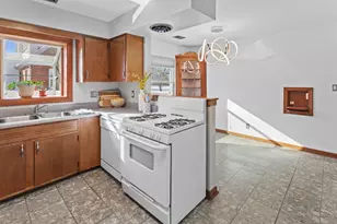 7223 Baring Pkwy, Hammond, IN 46324 - Photo 16