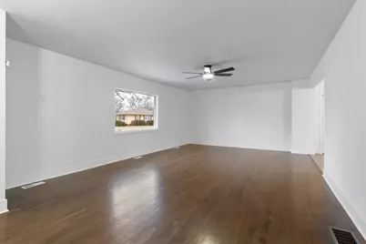 1655 W 63rd Avenue, Merrillville, IN 46410 - Photo 6