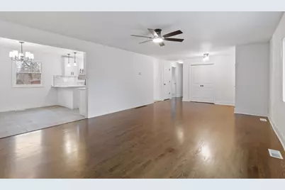 1655 W 63rd Avenue, Merrillville, IN 46410 - Photo 4