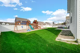 1732 Stellar St, Hobart, IN 46342 - Photo 30