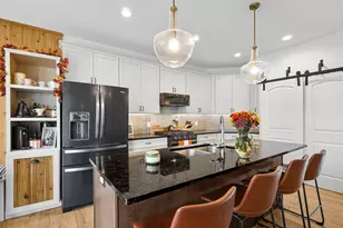 1732 Stellar St, Hobart, IN 46342 - Photo 10