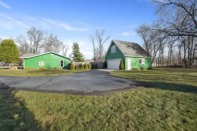 8913 22nd Street SW, Demotte, IN 46310 - Photo 4