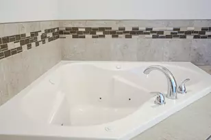 8240 Dylan Dr, Merrillville, IN 46410 - Photo 12