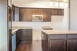 8240 Dylan Dr, Merrillville, IN 46410 - Photo 8